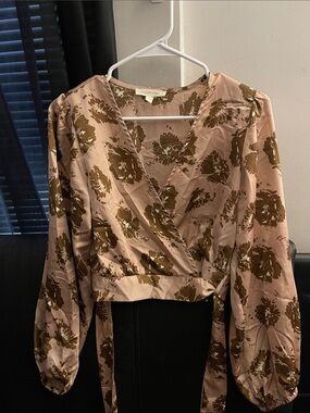Grade & Gather Women’s Floral Wrap Blouse in Blush & Brown Size Small NWOT